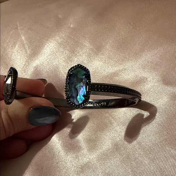 Kendra Scott Jewelry - Kendra Scott Iridescent Abalone Cuff Bracelet in Blue-Green